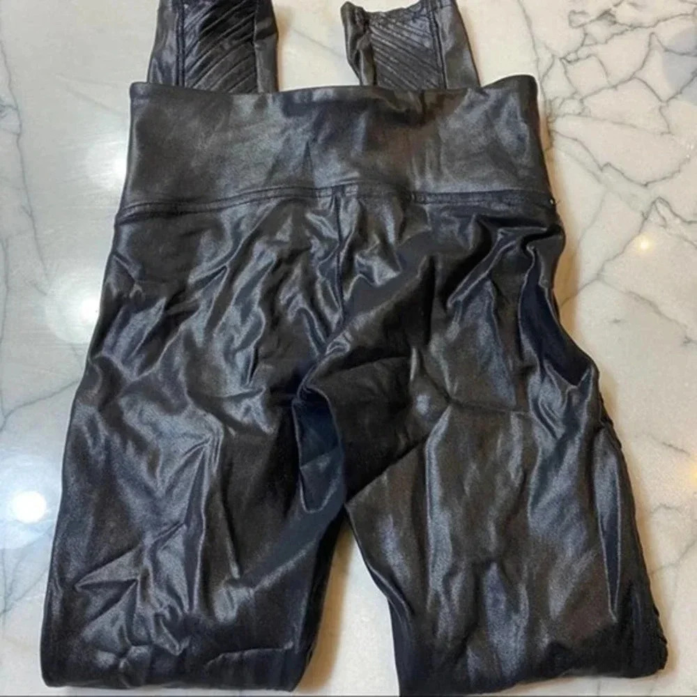 Spanx Moto Faux Leather Leggings Size Small B797 - Picture 7 of 8